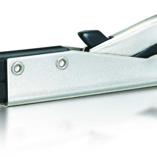 Plier Locking with Angled Jaws